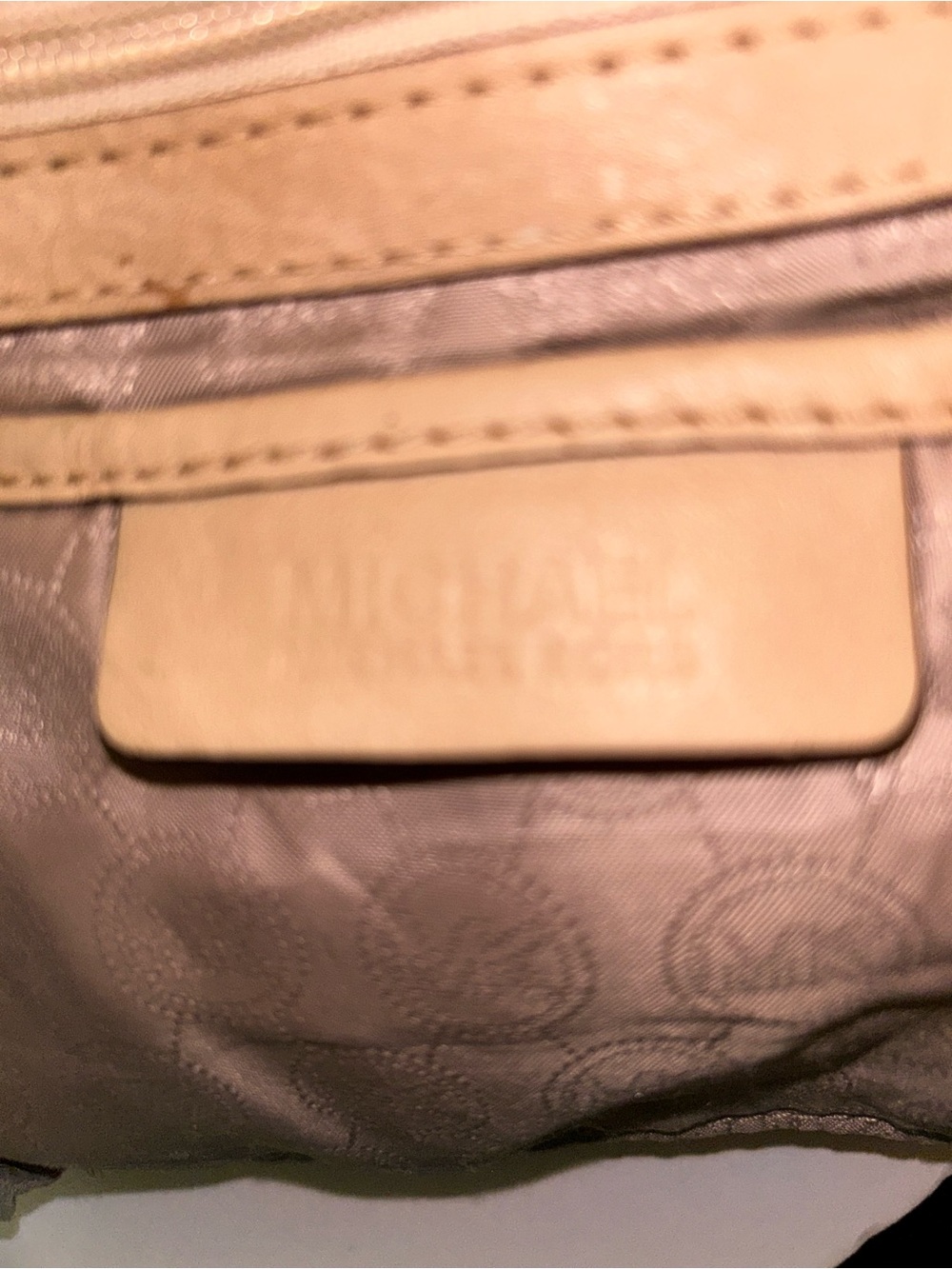 Michael Kors Grayson Signature Vanilla Satchel - Picture 8 of 9